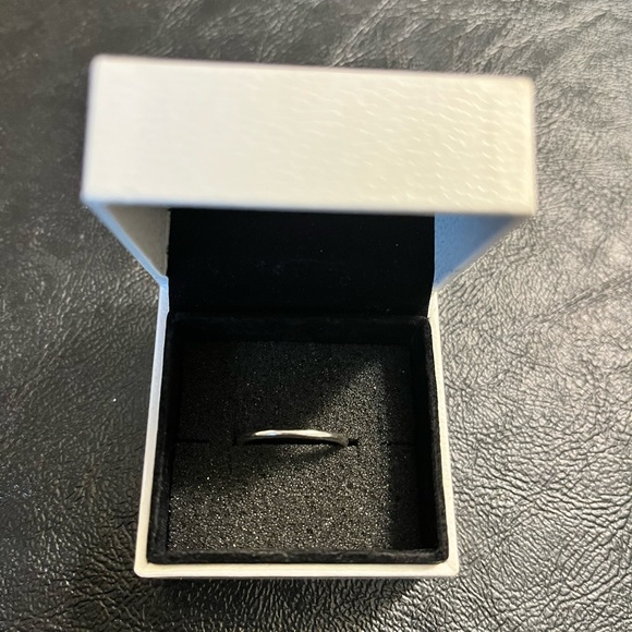 Pandora Simple Sparking Eternity Band Ring - Picture 6 of 7